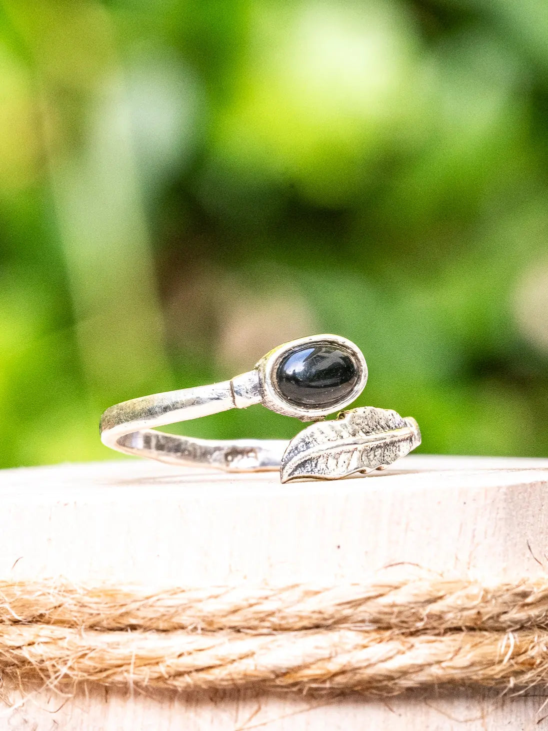 Women's Ring in Silver-Adjustable with Leaf and Stone Black Onyx