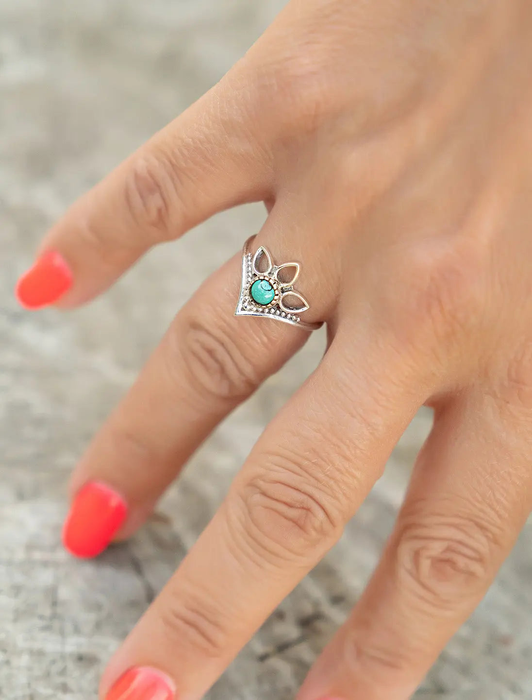 Anello donna in argento forma diadema etnico con pietra Namastemood