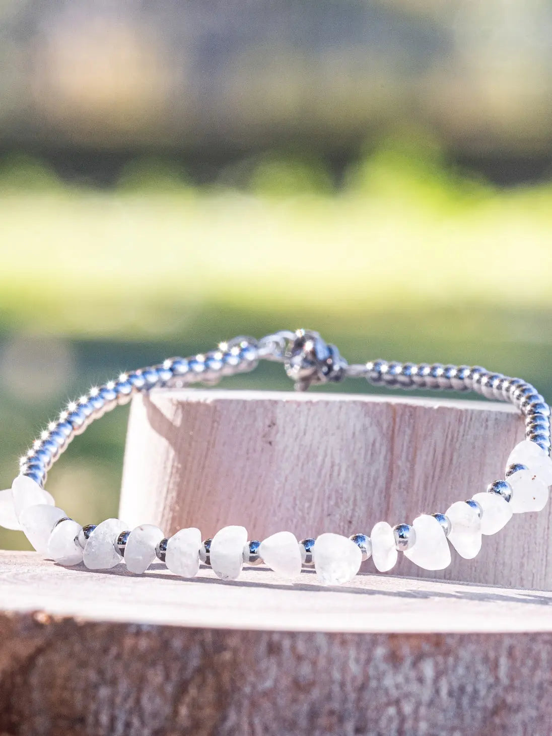 Bracciale con Pietra di Luna naturale ed ematite Namastemood