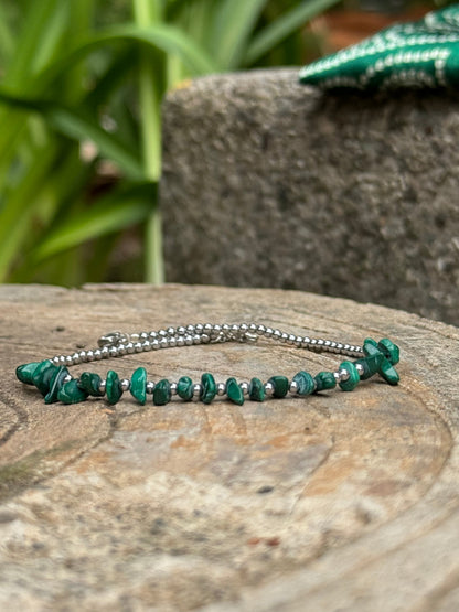 Cavigliera con pietre naturali Malachite ed ematite