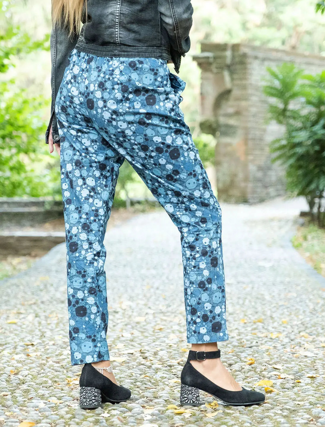 Pantalone donna lungo a sigaretta Tejal - Panda blu Namastemood