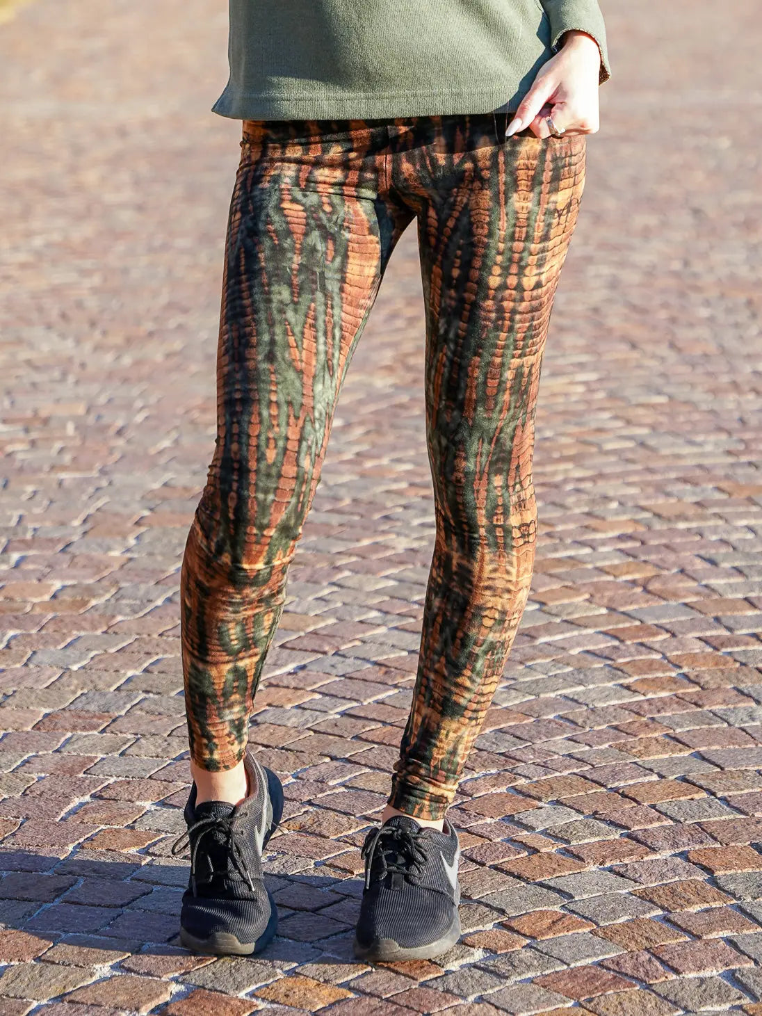 Pantaloni leggings Siddhi donna eleganti e modellanti - Tie Dye verde Namastemood