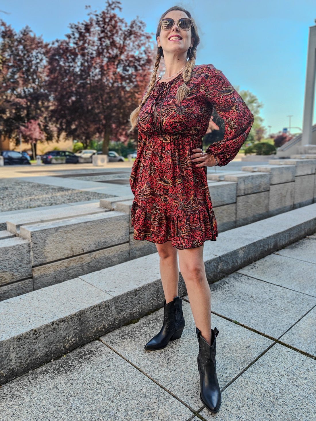 Short dress and long sleeves Shilpa in Indian silk - Mixed flowers red