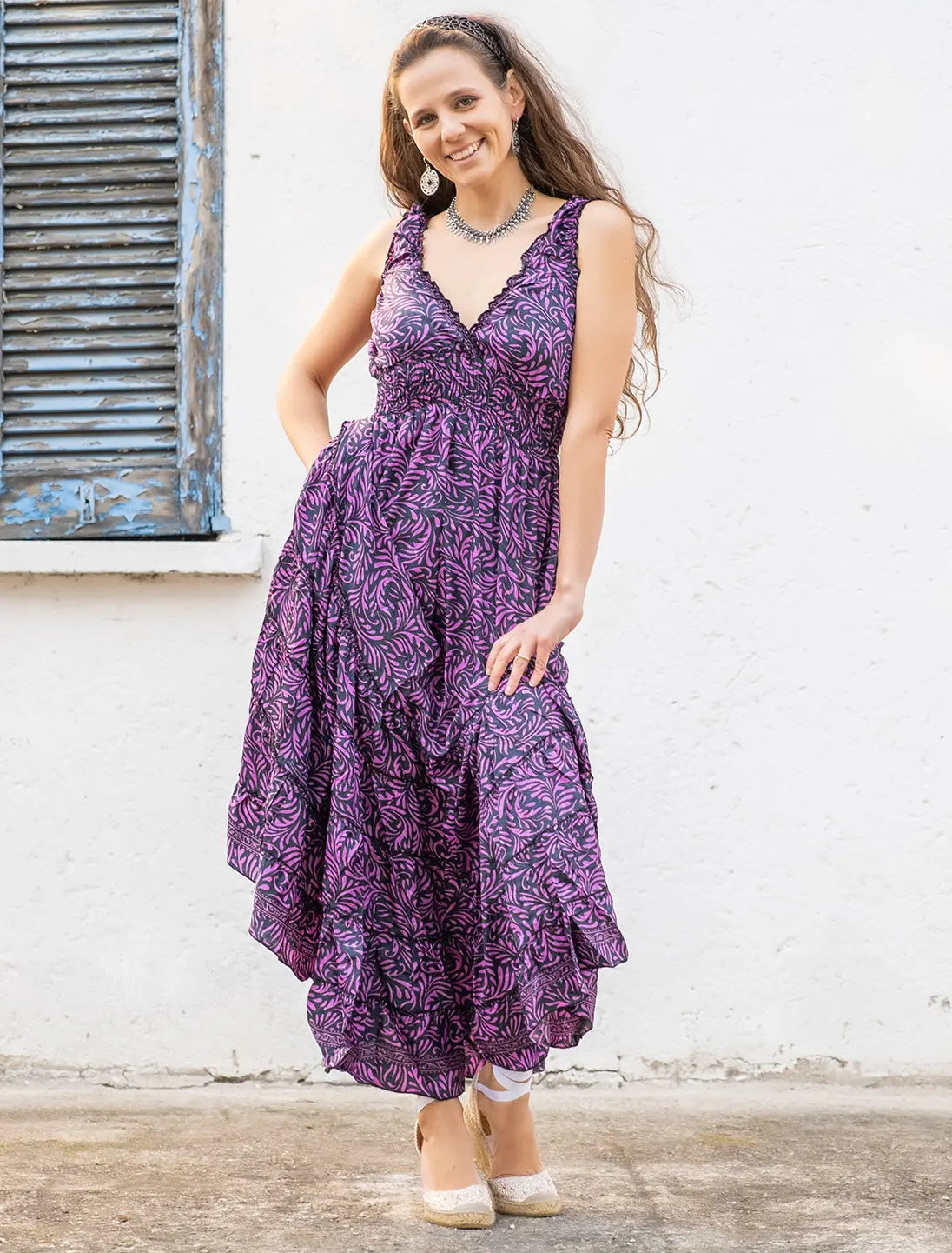 Vestito lungo Ela in seta indiana con spalline elastiche - Felce fucsia Namastemood
